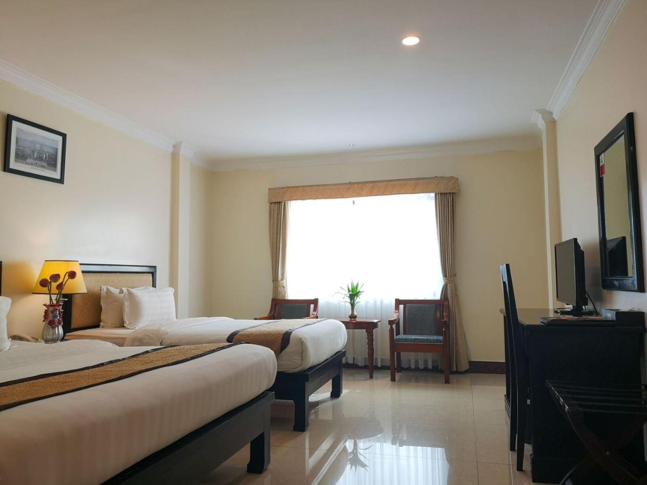 Cardamom Hotel&apartamento Phnom Penh Exterior foto