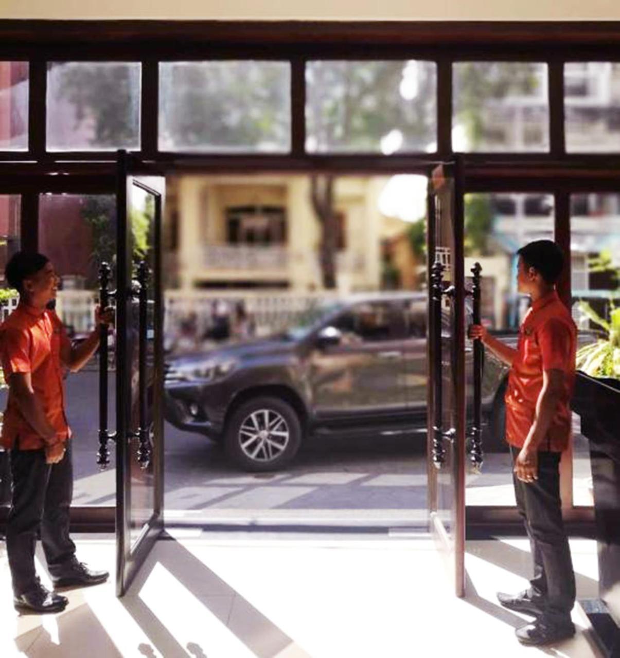 Cardamom Hotel&apartamento Phnom Penh Exterior foto