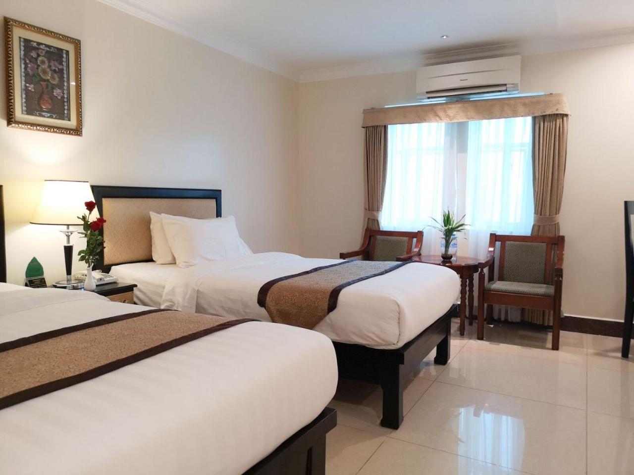 Cardamom Hotel&apartamento Phnom Penh Exterior foto