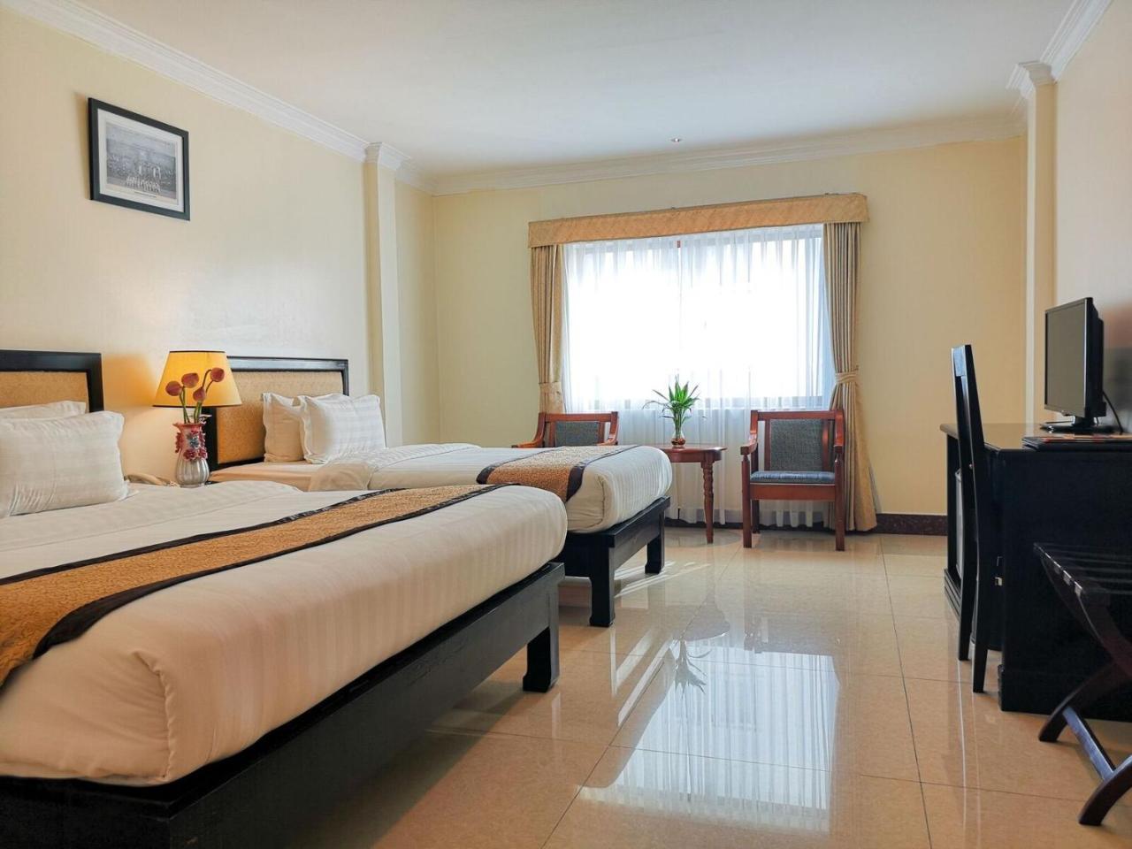 Cardamom Hotel&apartamento Phnom Penh Exterior foto